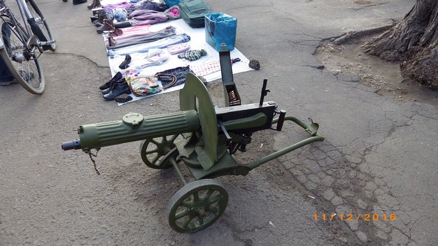 25 человек поделились находками, которые они обнаружили на чердаках у своих бабушек и дедушек