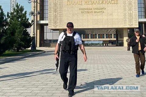 Российские Миг-29 и автомат Калашникова в предвыборной рекламе Трампа