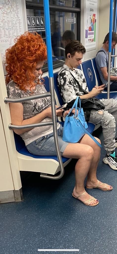 Модники из нашего метро