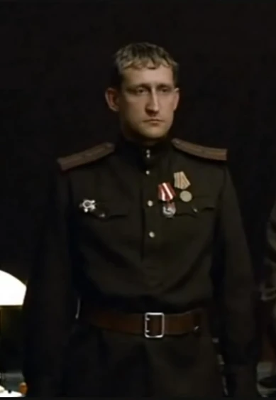 Персонажи и их реальные прототипы в фильме "Бункер" 2004 года.