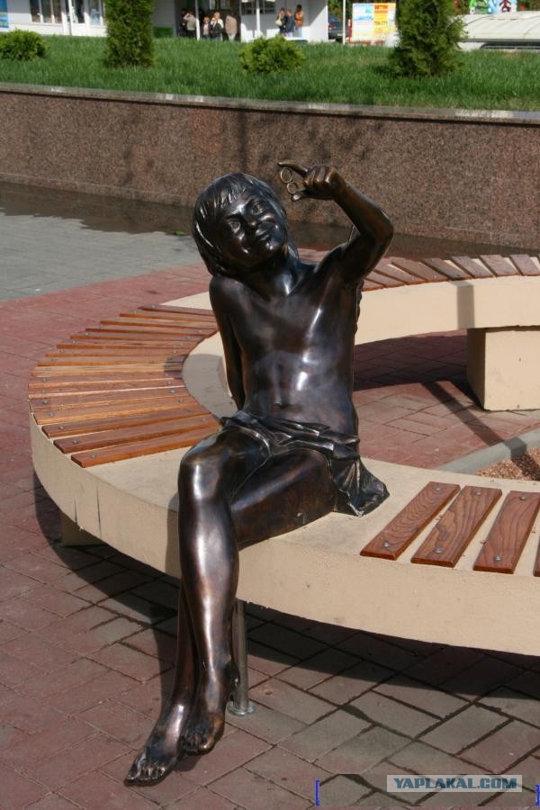 Необычные статуи мира