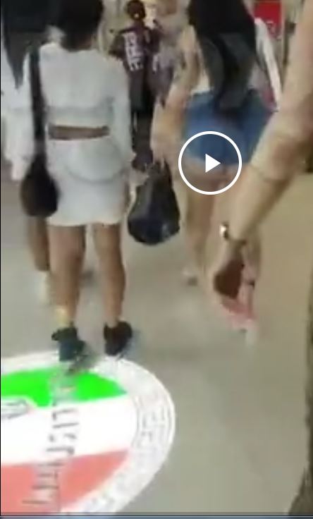 Скандал во Владикавказе:  в торговом центре на туристку напали из-за одежды