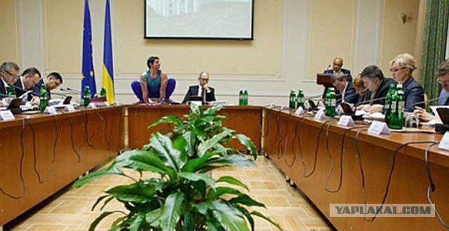 Мемы вспоминаем и добавляем....