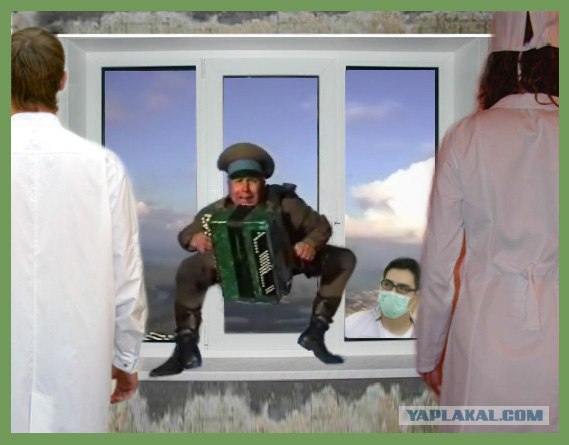 ФОТОЖАБА: мужик с баяном