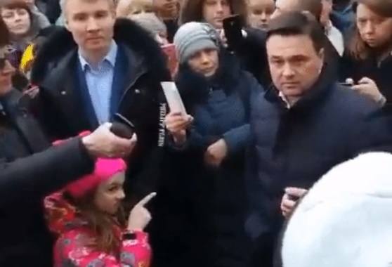 Сколько "зарабатывают" маленькие дети чиновников