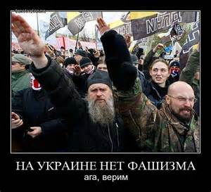Митингующие в Киеве штурмуют здание Рады