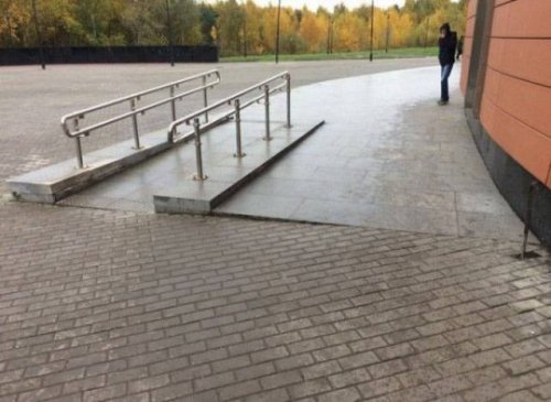 Дизайнерские решения, которые отправили здравый смысл в глубокий нокаут