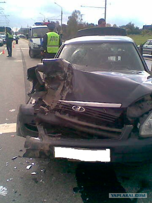 Обновленная Priora: обнародованы фотографии и цены
