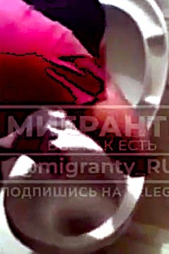Когда только приехал из аула в город.