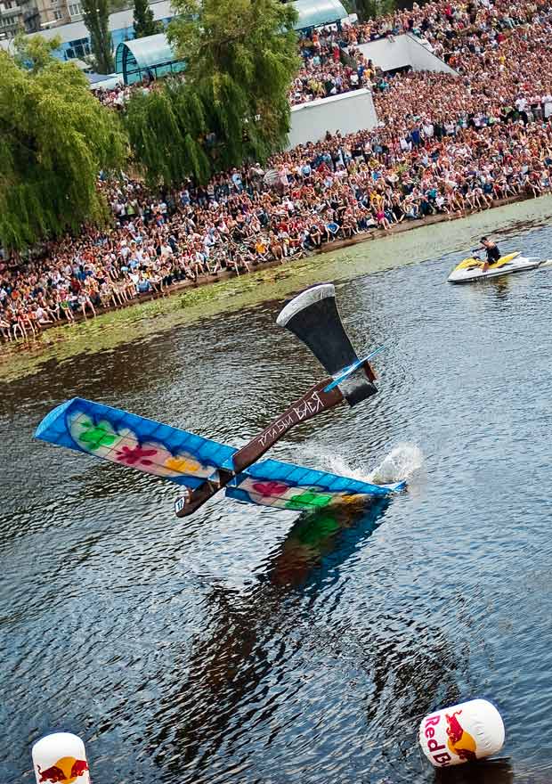 "Кузькина мать" и Red Bull Flugtag 2010