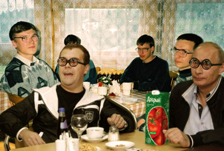 Путин и Медведев смотрят футбол в Сочи