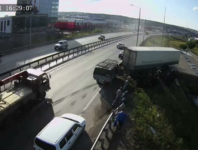 Когда родился не в рубашке, не в бронежилете, а как минимум в бронетранспортере