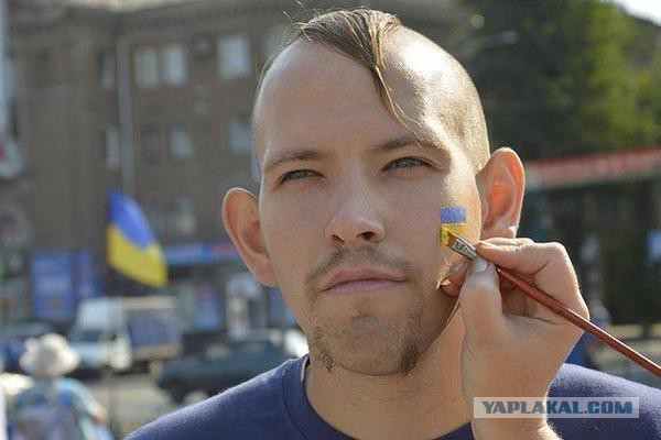 Ну вот и укры обеспокоились фосфорными бомбами))