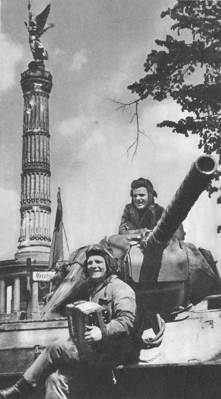 Великая Отечественная в фотографиях - Победа!