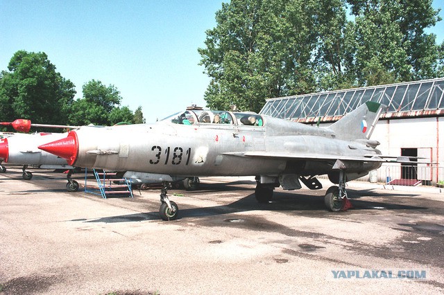 Истребитель МиГ-21 – «летающий Калашников»