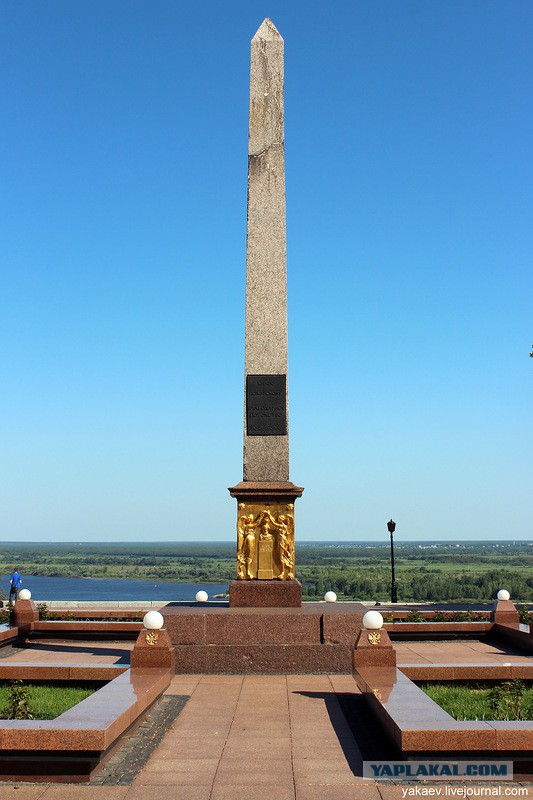 Памятники, которые иначе воспринимаются народом