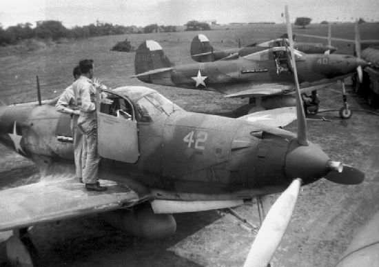 Р-39 Аэрокбра. Американская любимица сталинских соколов. История создания и основные модификации.
