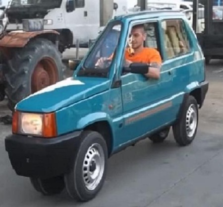 Мотоциклист что ли?
