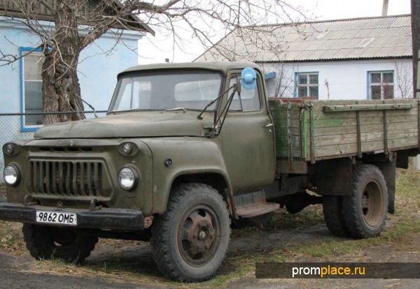 Выставка новых советских автомобилей 1961 года — редкие фото из архива ВДНХ