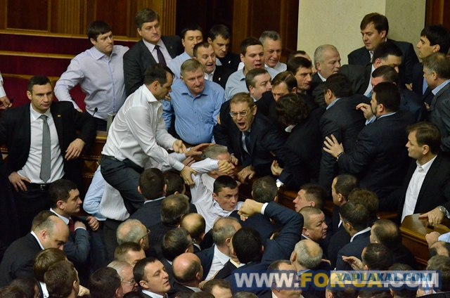 Драка в Верховной Раде Украины