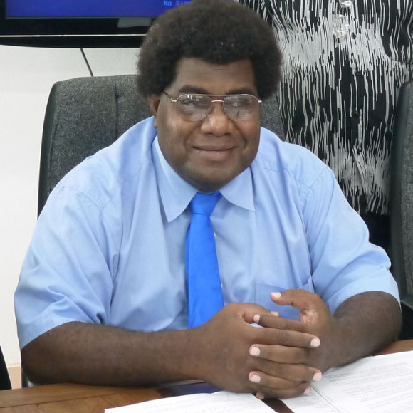 Спикер парламента Вануату помиловал сам себя
