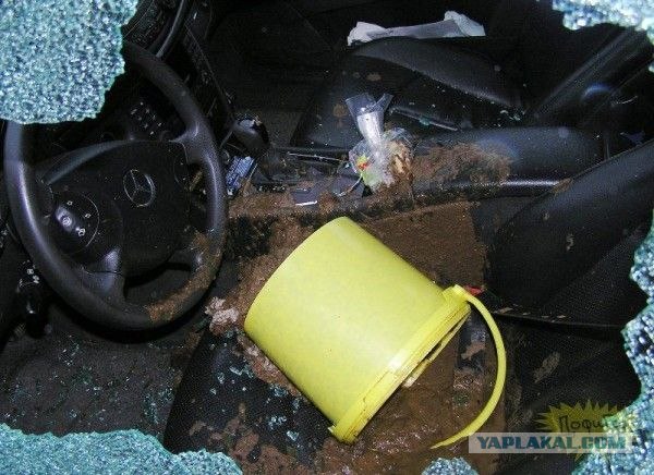 Месть у подъезда