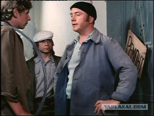 Зато теперь в подъезде не холодно!