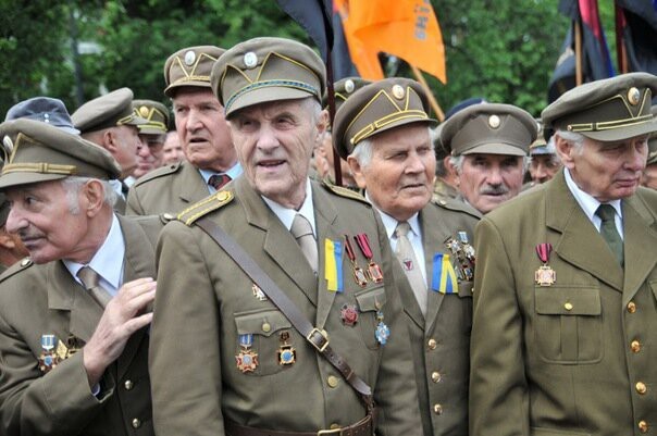 Премьер Словакии Роберт Фицо ранен в ходе стрельбы неизвестного