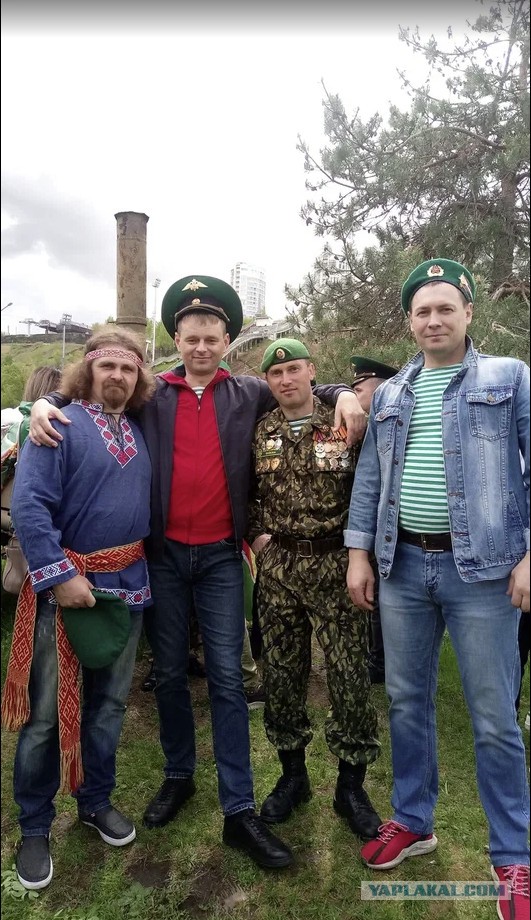 Женщина в русской национальной одежде