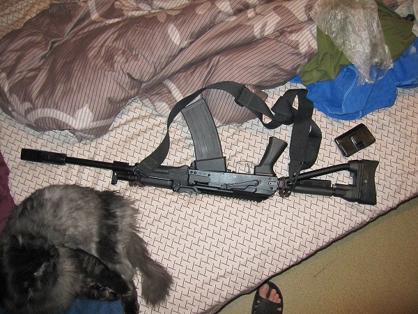 Средства самозащиты - кто что таскает в карманах?