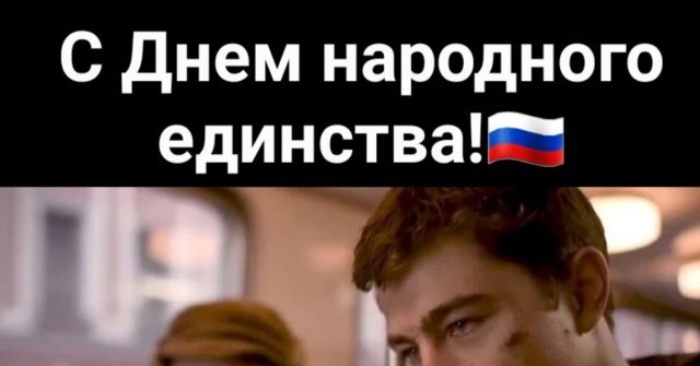 Подросток пырнул охранника московского ТЦ ножом и скрылся. После этого он ранил нескольких полицейских