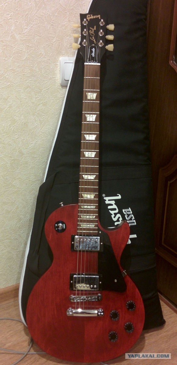 Китайские гитары. Обратная сторона луны