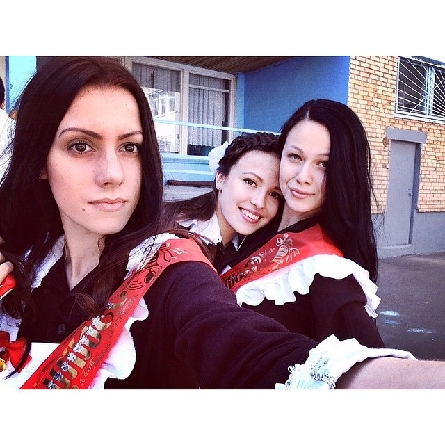 Красивые девчонки в школе. Красивые учителя на уроке. Показали в школе в тг. Показали в школе в тг. Показали в школе в тг.