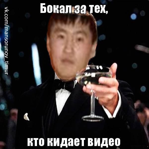 Тяжелые будни болельщицы-порнозвезды России: туристы не дают девушке сделать и шага