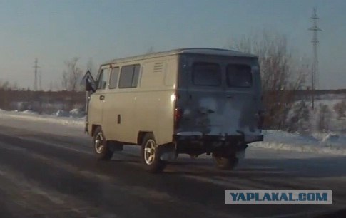 ДТП! Обгон не глядя в зеркала...