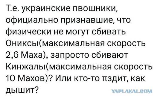 На Крымском мосту виден дым, движение перекрыто