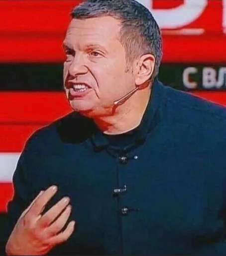 Провластного политолога Сергея Маркова* оштрафовали на 35 тысяч рублей за отказ добровольно признать себя иноагентом