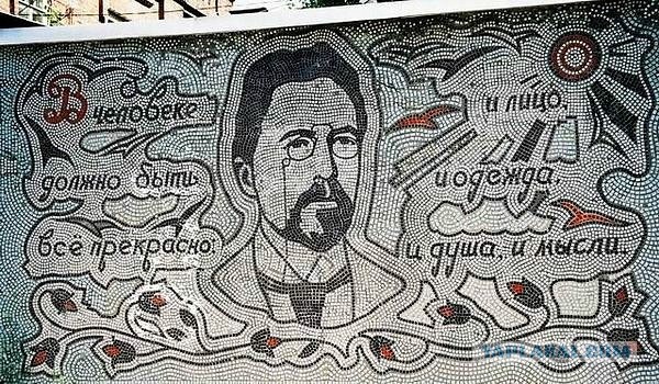 Пропавшие мозаика и фрески: потерянное советское искусство