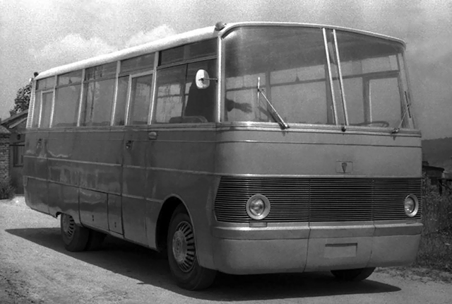 Игра на ЯПе: Угадай АВТО-9