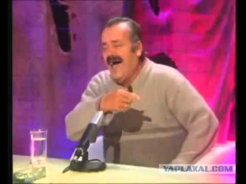Обочечник въехал в столб