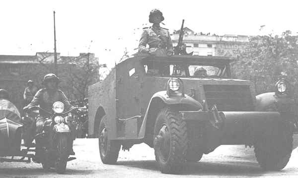1942 White M3A1 Scout Car. Автопятница №140