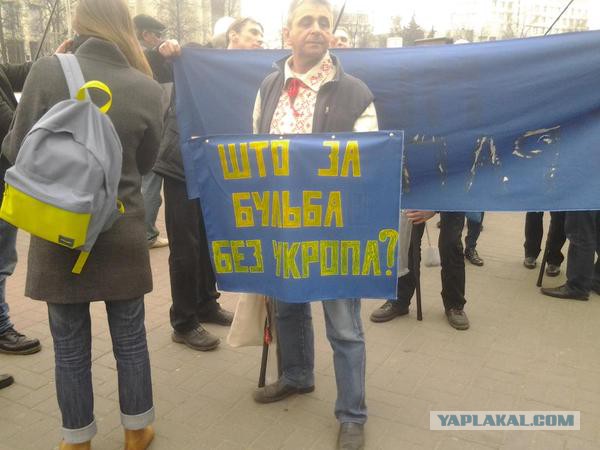 Минск. Сегодня. Флаги Беларуси, ЕC и Урины