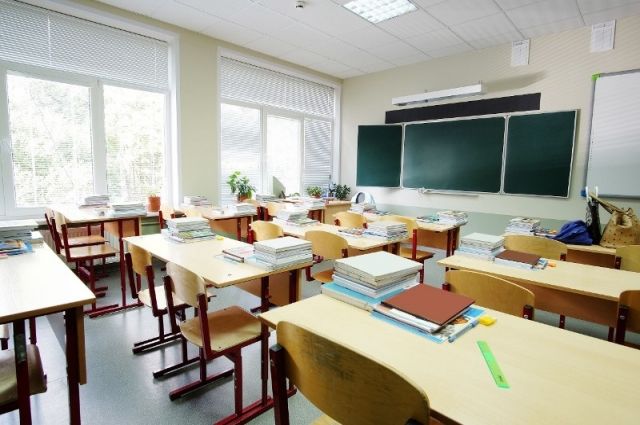 В Хабаровске школьная уборщица уволилась после драки с семиклассником