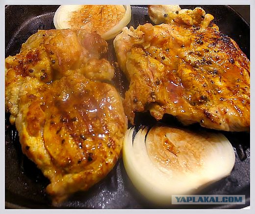 Свиные стейки.. С чесноком, розмарином, И со сливовым соусом