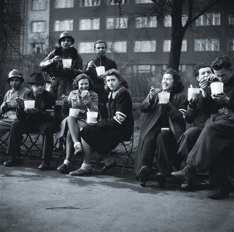 Прага 1945-го: после бомбежек авиации США