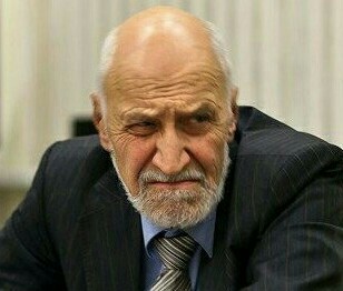 В Рязани пьяный устроил дебош и начал бросаться на людей в Макдональдсе
