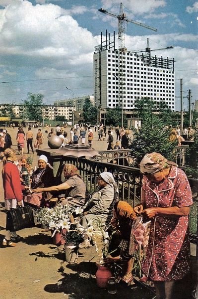 Когда-то ты хотел быстрее вырасти и никого не слушаться.