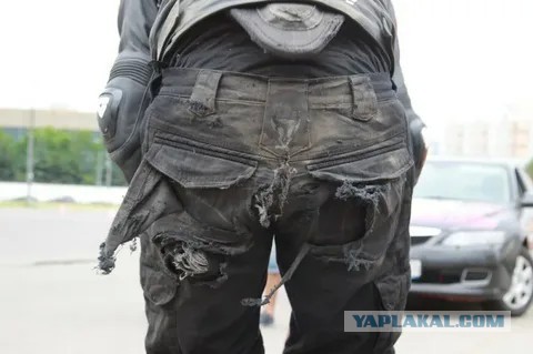 Мотоциклист решил удивить друга