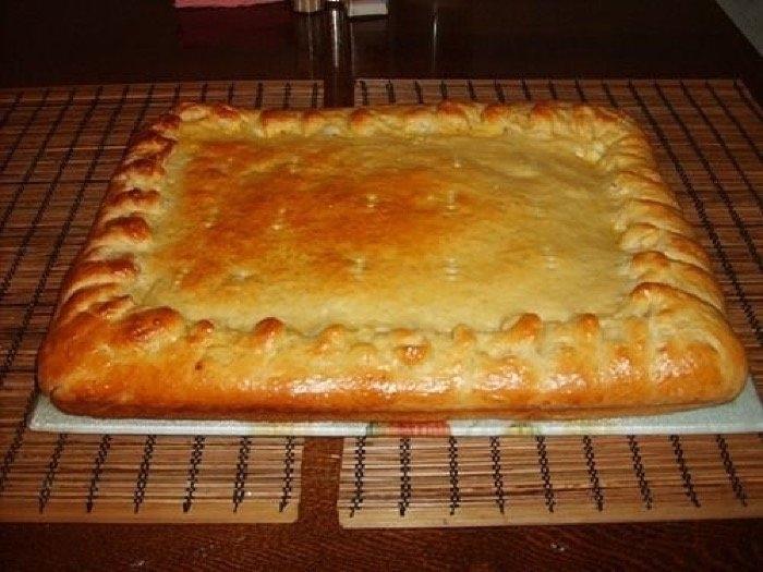 Украшение закрытого пирога с капустой