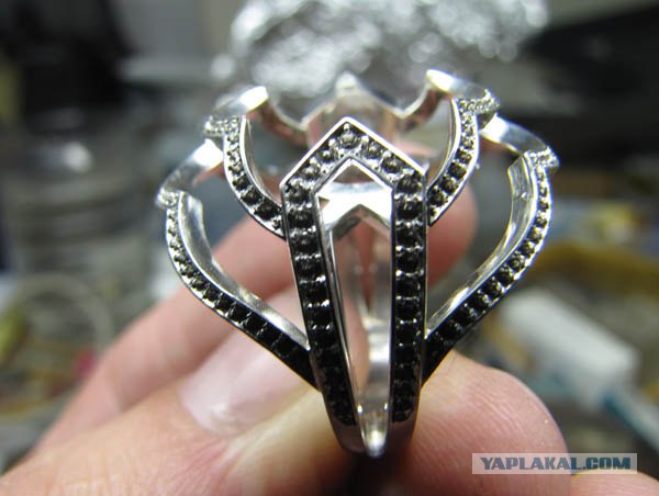 Сборка кольца с изумрудом в 13карат